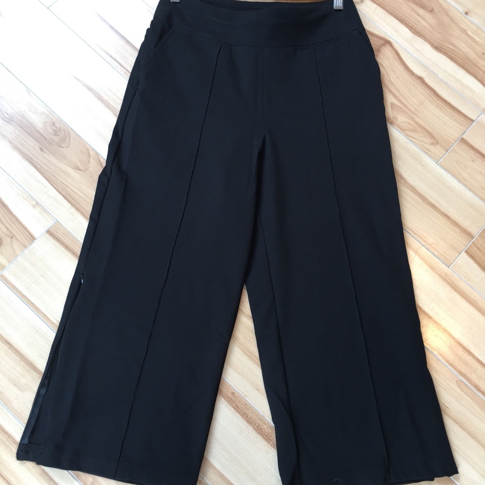 Gaucho pants length 3⁄4 with pin-tuck at front / pantacourt